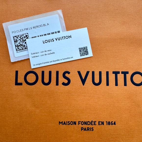 Louis Vuitton Key Pouch PM (BNIB) - Picture 9 of 12
